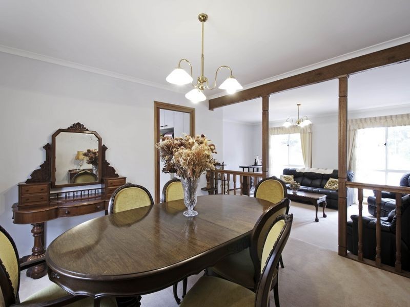 30 Ratcliffe Crescent, Florey ACT 2615