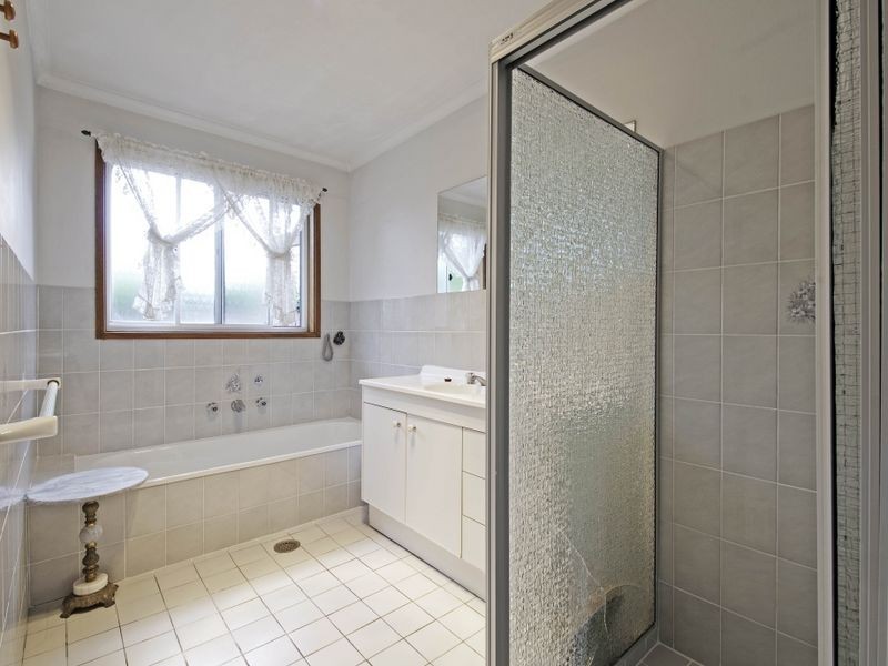 30 Ratcliffe Crescent, Florey ACT 2615