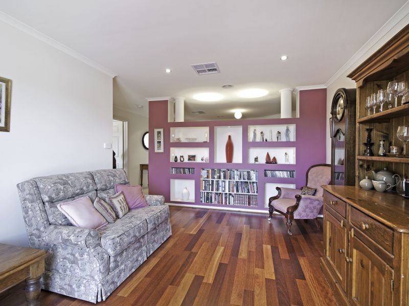 9 Lovely Close, Dunlop ACT 2615