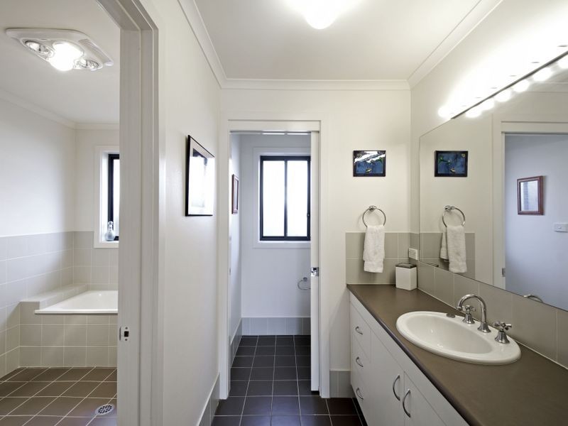 9 Lovely Close, Dunlop ACT 2615
