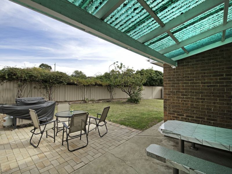 82 Twelvetrees Crescent, Florey ACT 2615
