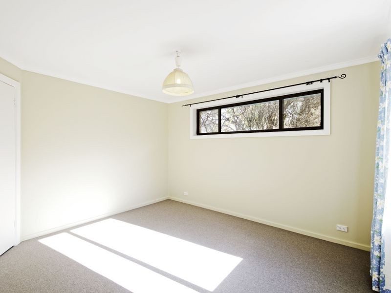 8 Holtermann Place, Charnwood ACT 2615