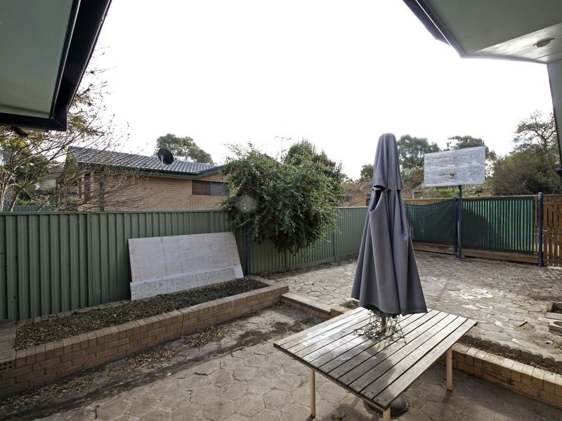 8 Holtermann Place, Charnwood ACT 2615