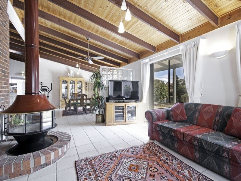 127 William Webb Drive, Mckellar ACT 2617