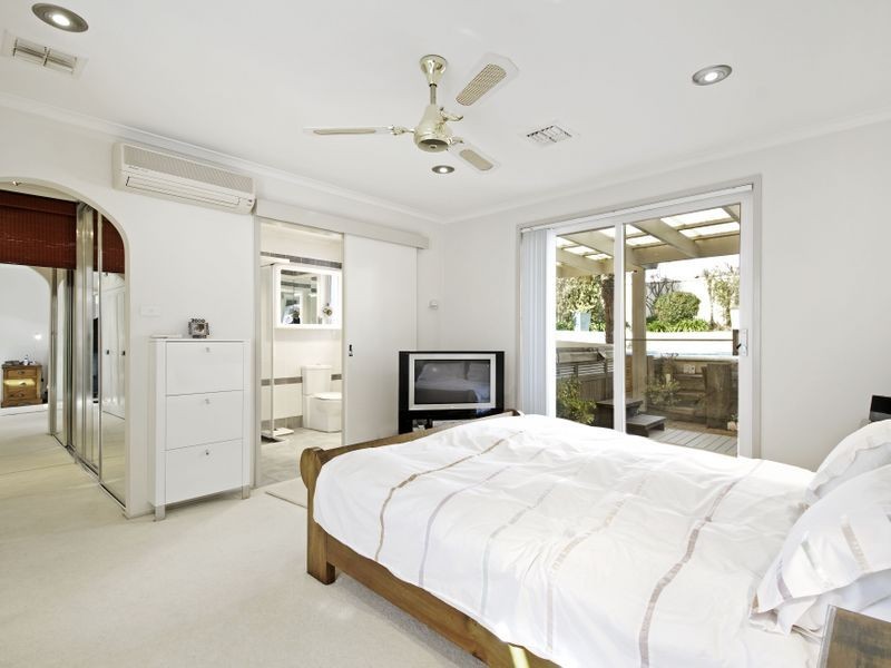 127 William Webb Drive, Mckellar ACT 2617