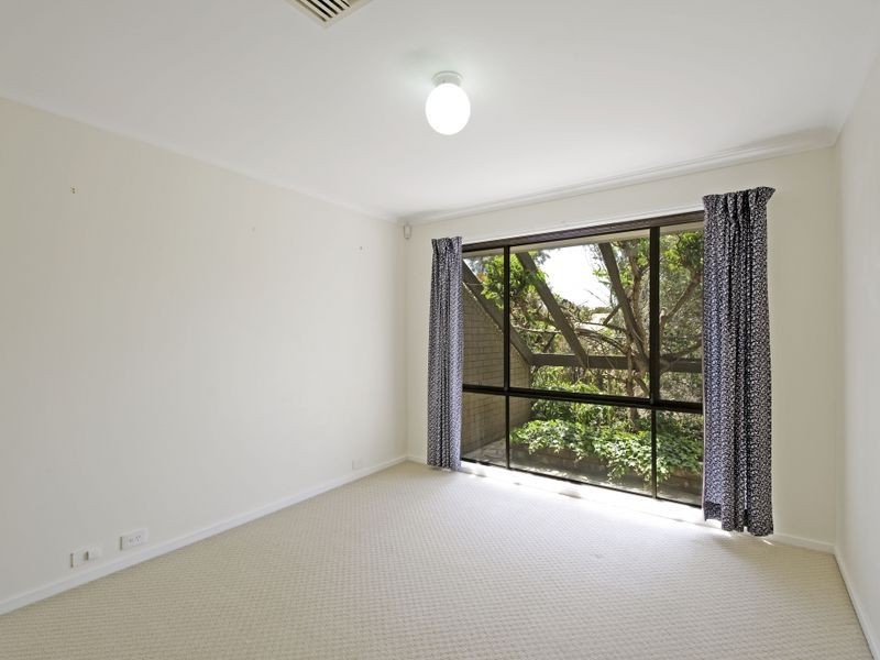1 De Gillern Place, Macquarie ACT 2614