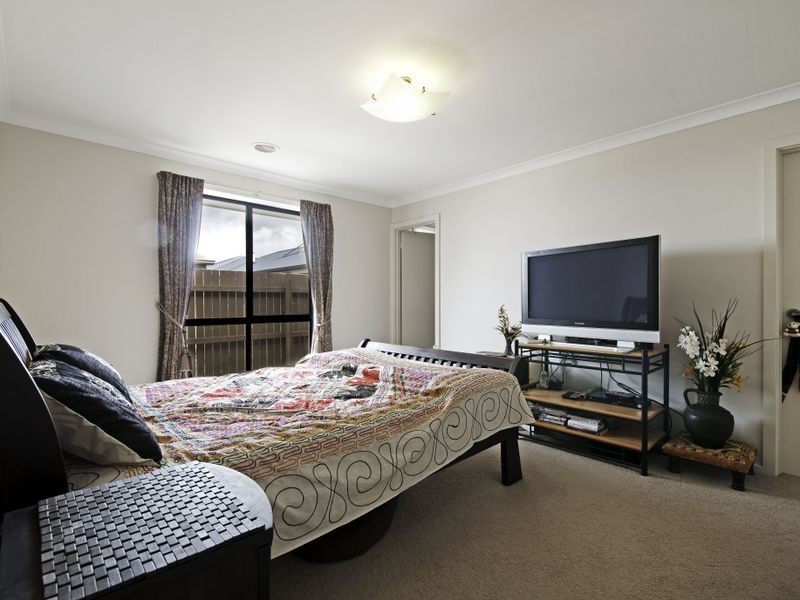 4 Dreyer Street, Franklin ACT 2913