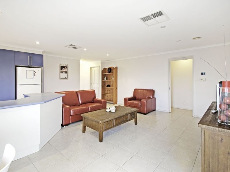 34 Simonetti Street, Dunlop ACT 2615