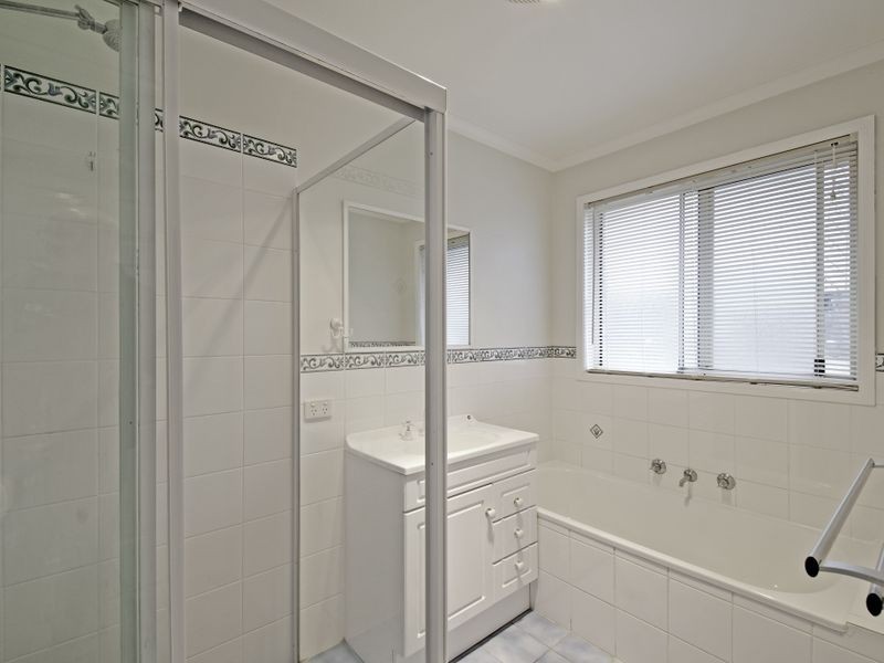 1 Doutney Place, Dunlop ACT 2615