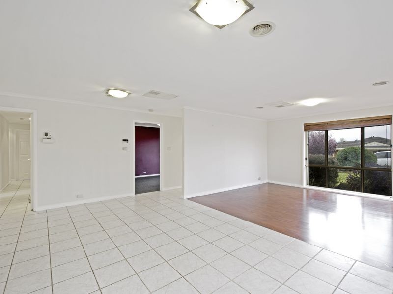 1 Doutney Place, Dunlop ACT 2615