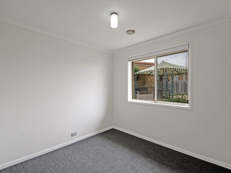 1 Doutney Place, Dunlop ACT 2615