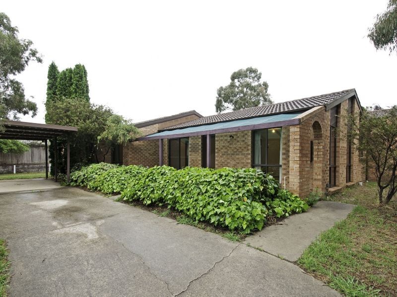 1 Macvitie Place, Macquarie ACT 2614