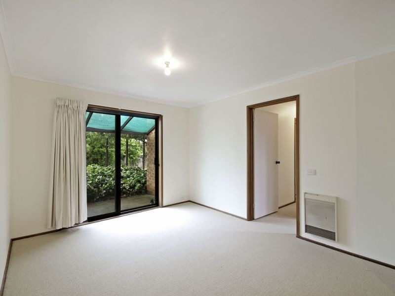 1 Macvitie Place, Macquarie ACT 2614