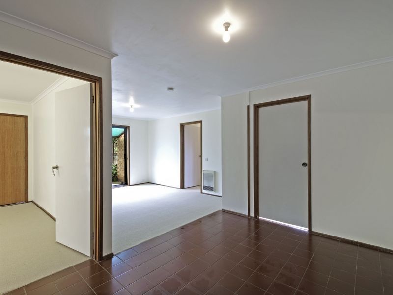 1 Macvitie Place, Macquarie ACT 2614