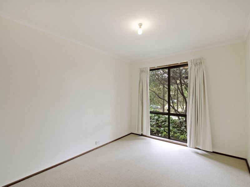 1 Macvitie Place, Macquarie ACT 2614