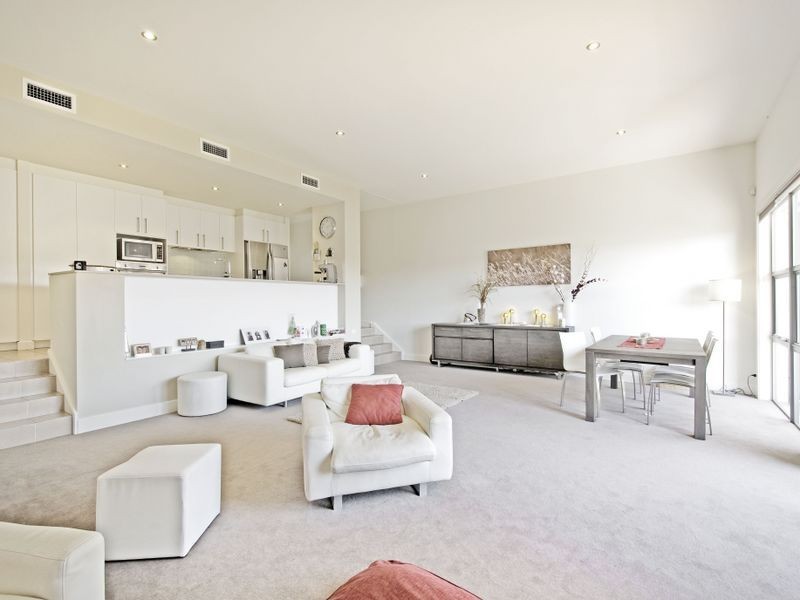 2/11 Joy Cummings Place, Belconnen ACT 2617