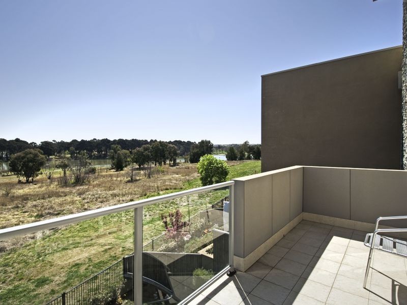 2/11 Joy Cummings Place, Belconnen ACT 2617