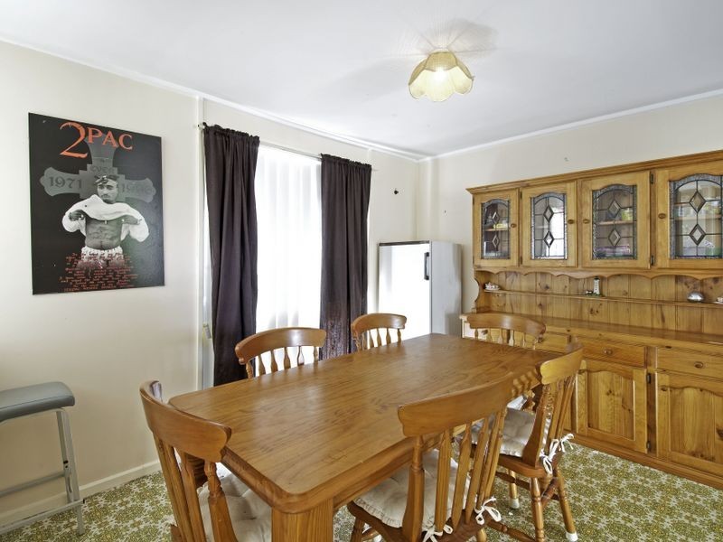 8 Bowling Place, Spence ACT 2615