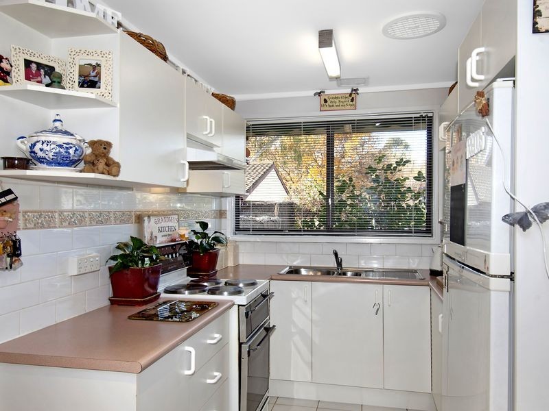 2 Packham Place, Charnwood ACT 2615