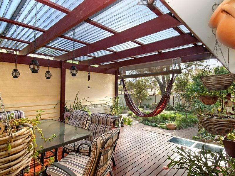 2 Packham Place, Charnwood ACT 2615