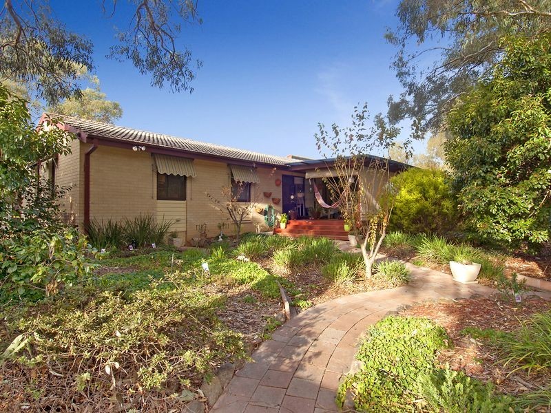 2 Packham Place, Charnwood ACT 2615