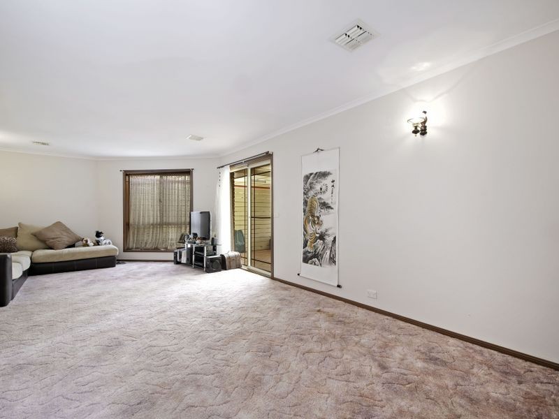 8 Pryton Close, Palmerston ACT 2913