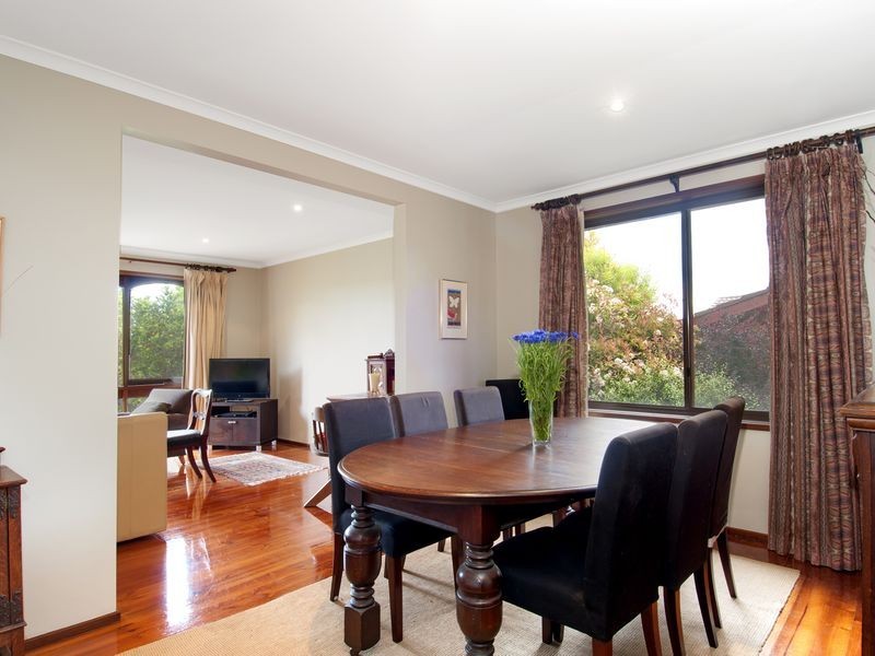 49 Fitzhardinge Crescent, Evatt ACT 2617