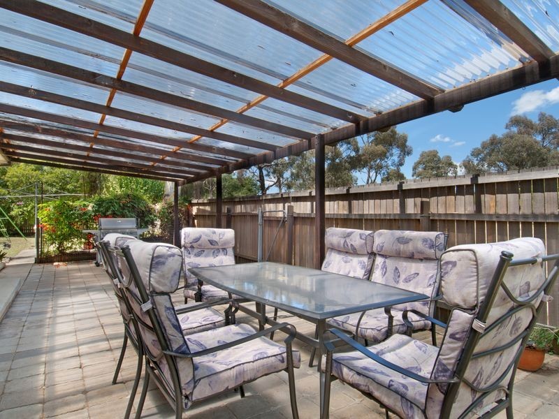 5 Selby Place, Charnwood ACT 2615