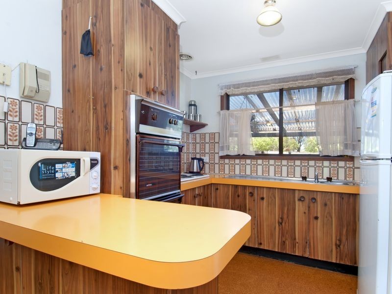 5 Selby Place, Charnwood ACT 2615