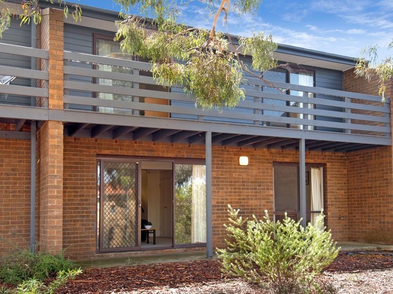 13/8 Walhallow Street, Hawker ACT 2614