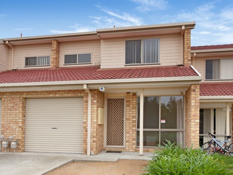 6 Yuranigh Court, Ngunnawal ACT 2913