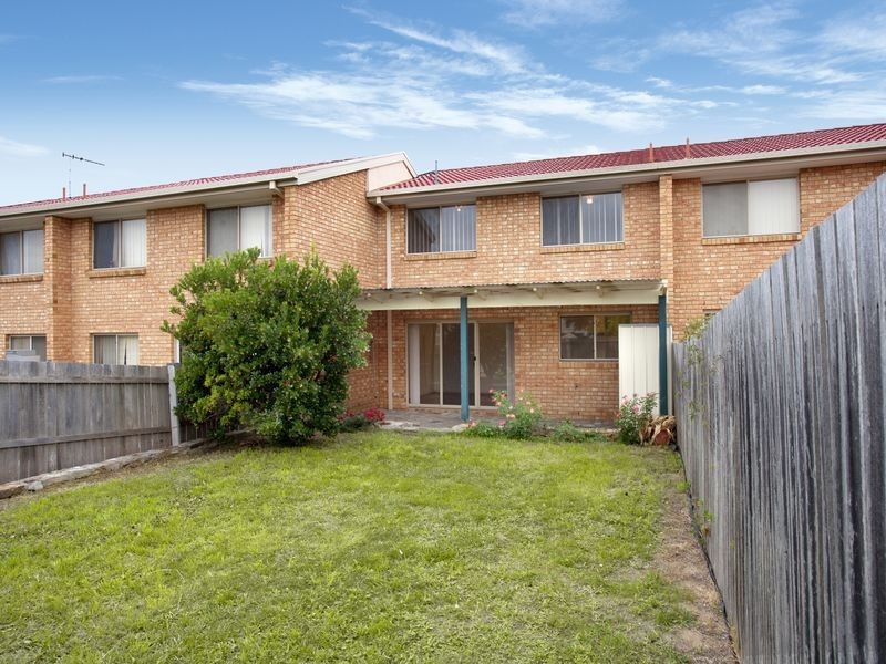6 Yuranigh Court, Ngunnawal ACT 2913