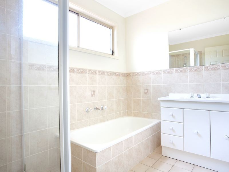 6 Yuranigh Court, Ngunnawal ACT 2913
