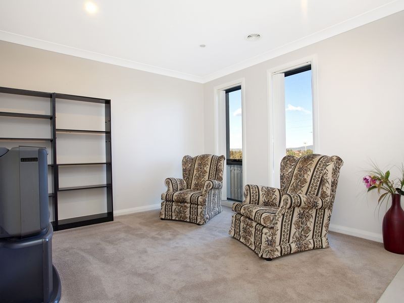 25 Lansdown Crescent, Casey ACT 2913