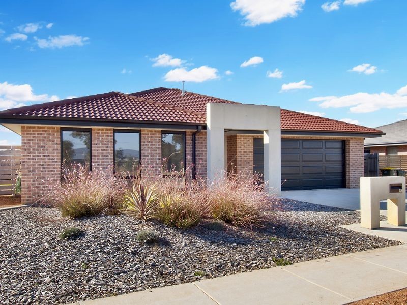 70 Macfarlane Burnett Avenue, Macgregor ACT 2615
