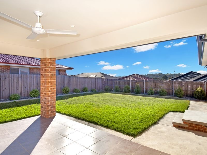 70 Macfarlane Burnett Avenue, Macgregor ACT 2615