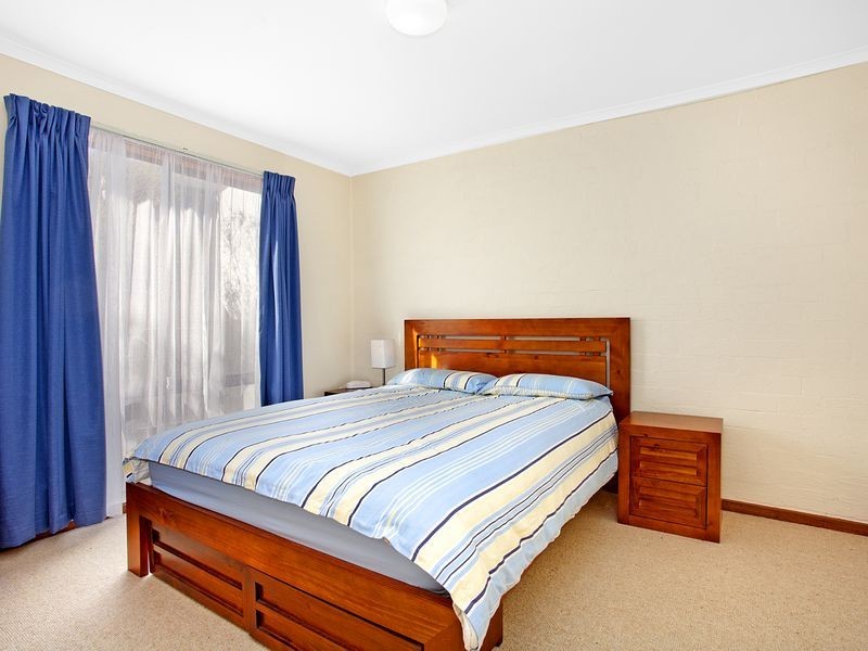 17 Moyes Crescent, Holt ACT 2615