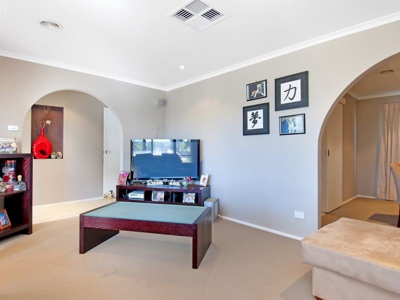 15 Mellor Circuit, Florey ACT 2615