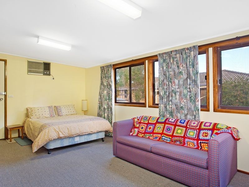 2 McIntyre Place, Charnwood ACT 2615