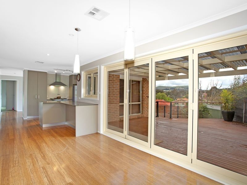 28 Samuels Crescent, Ngunnawal ACT 2913