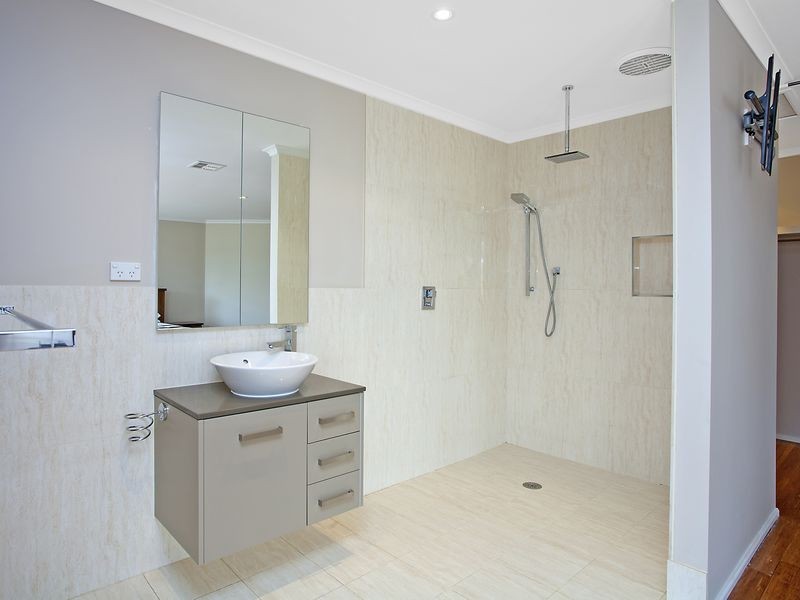 28 Samuels Crescent, Ngunnawal ACT 2913