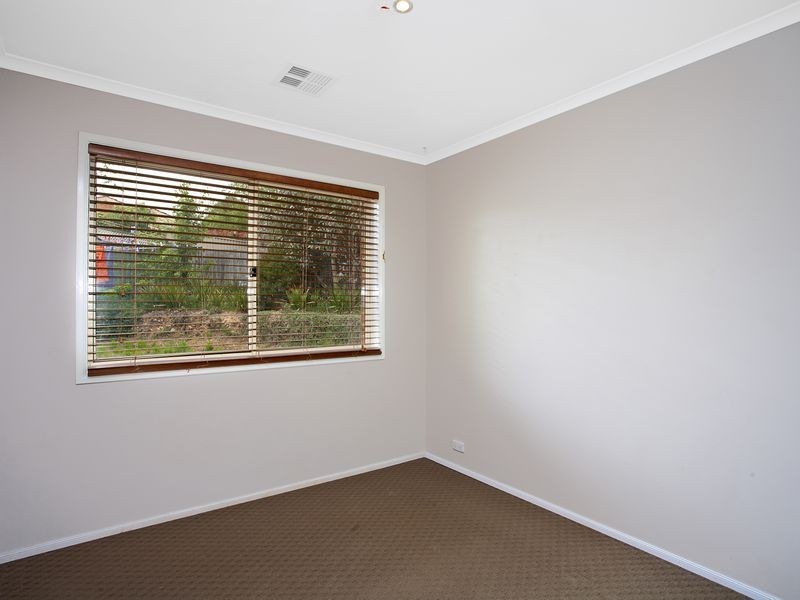 28 Samuels Crescent, Ngunnawal ACT 2913