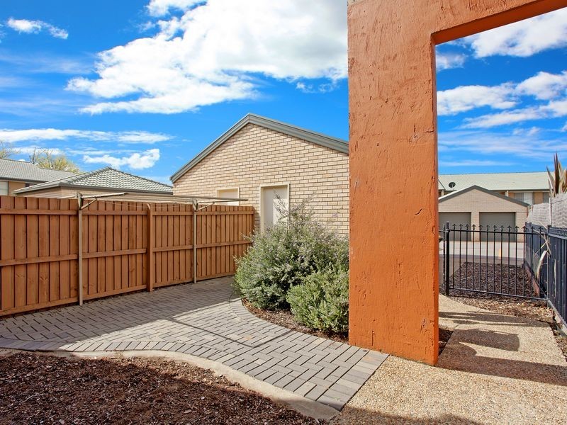 15/15 Wanliss Street, Latham ACT 2615