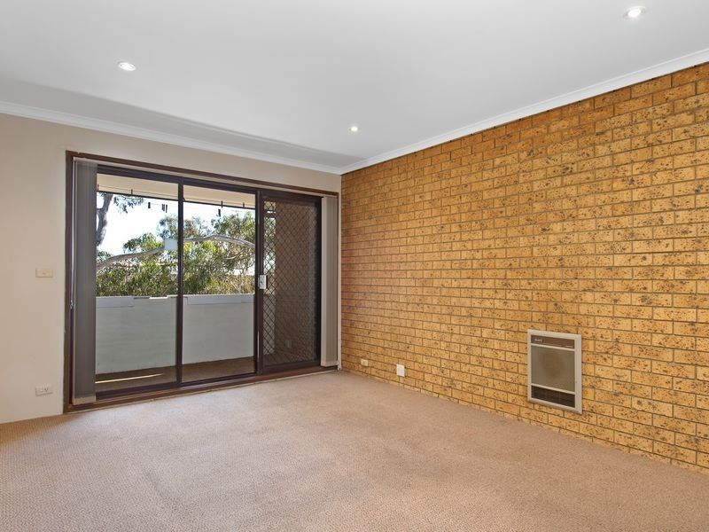 2/30 Springvale Drive, Hawker ACT 2614