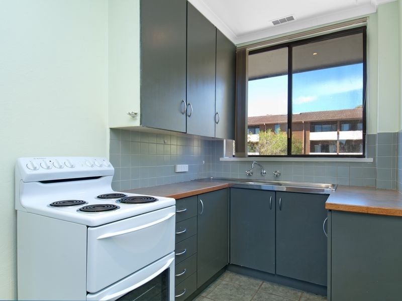 2/30 Springvale Drive, Hawker ACT 2614