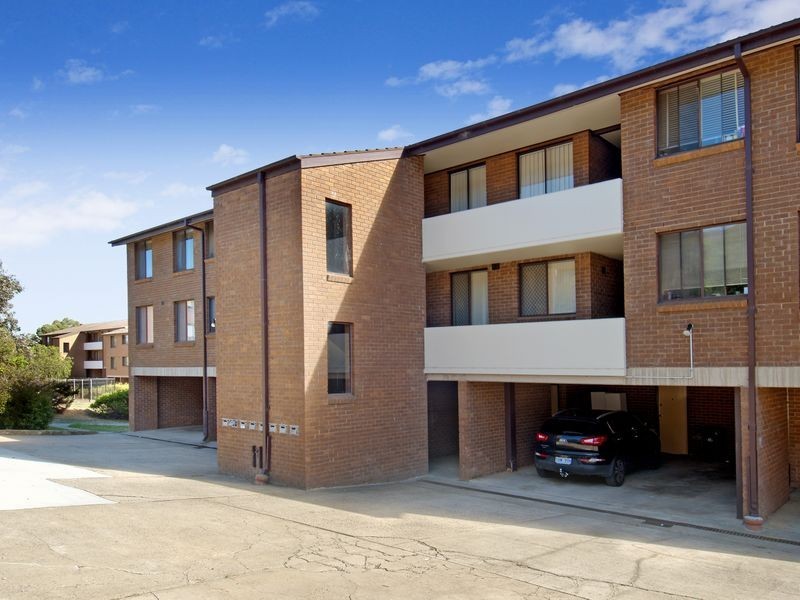 2/30 Springvale Drive, Hawker ACT 2614