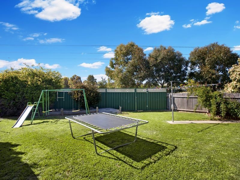 49 Thornhill Crescent, Dunlop ACT 2615
