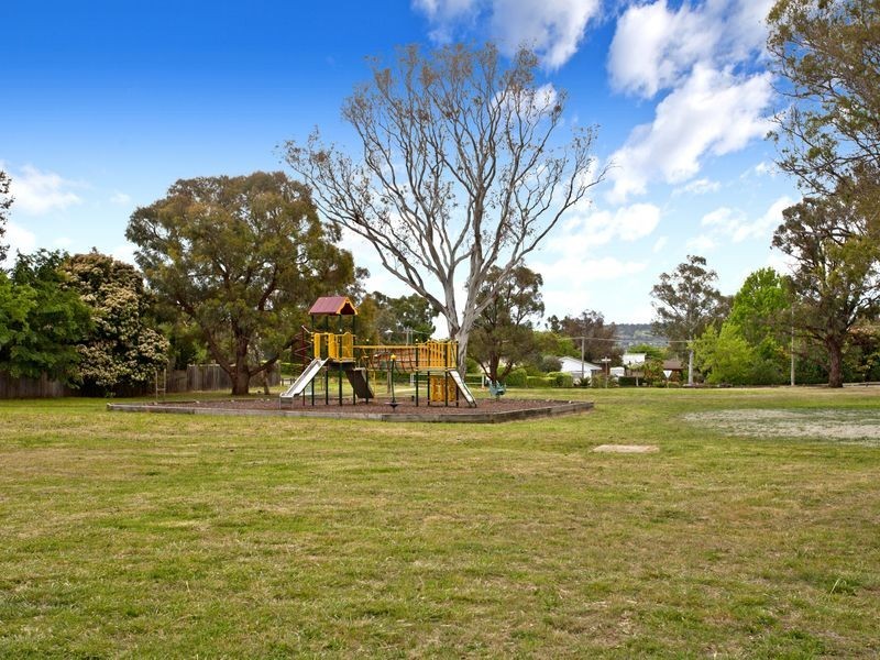 16 Braine Street, Page ACT 2614
