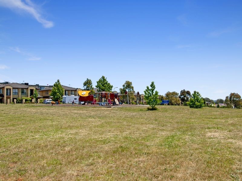 39 De Bortoli Street, Gungahlin ACT 2912