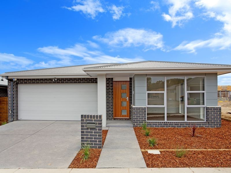 7 Buchan Street, Forde ACT 2914